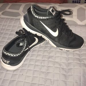Nike women’s shoes